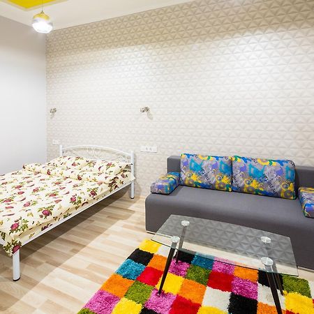 Apartment On Pekarska Street Зі Світлом! Leópolis Exterior foto