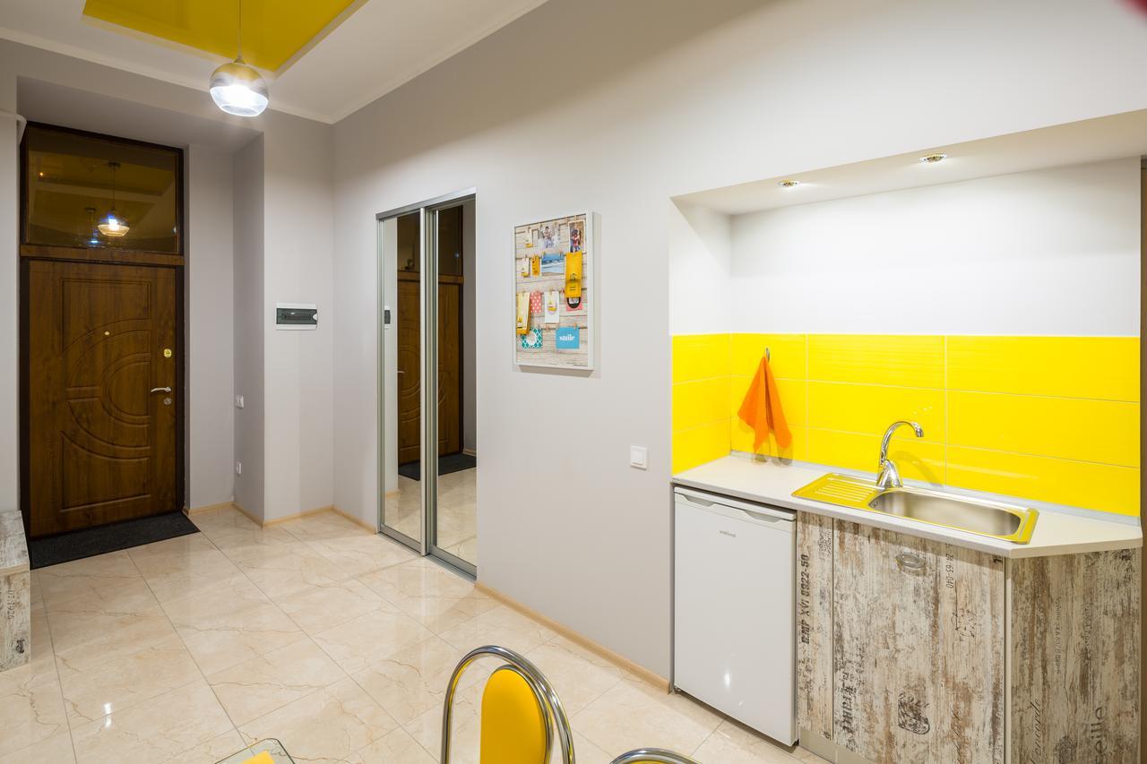 Apartment On Pekarska Street Зі Світлом! Leópolis Exterior foto
