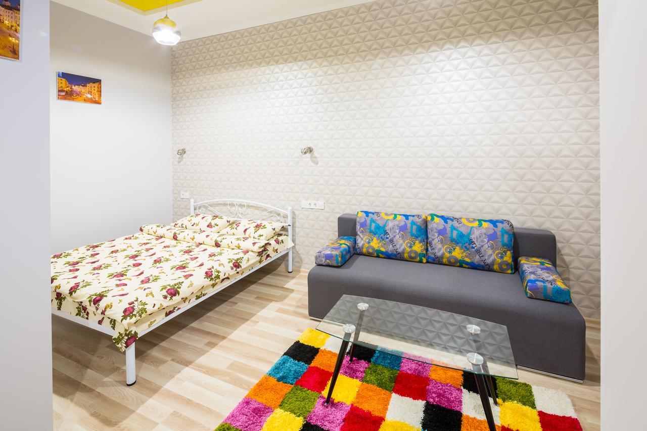 Apartment On Pekarska Street Зі Світлом! Leópolis Exterior foto